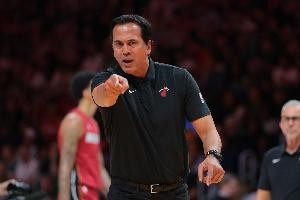 九游娱乐-斯波：必须承认老鹰打得很好 他们的快节奏打了我们一个措手不及