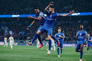 九游娱乐-平均站位图破译申花战术：从反击到压着踢的领头羊