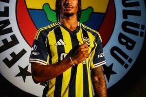 九游入口-米兰介入前仅150万欧！意媒：阿奇-布朗在费内巴切税后年薪350万