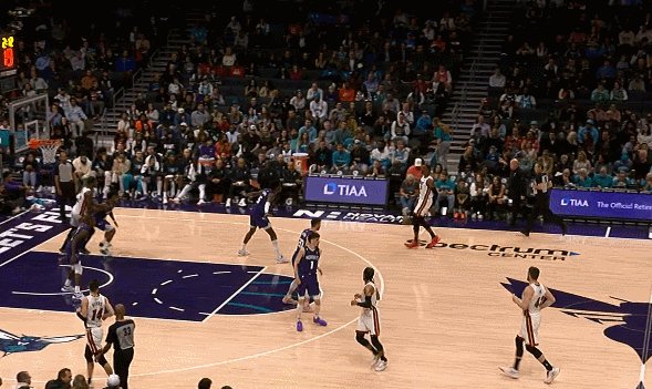 1678176201796014188.gif 1.gif